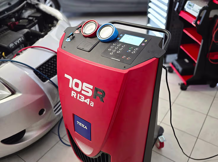 Autoklimaanlage Wartung und Reparatur - Professioneller Klimaanlagen Service